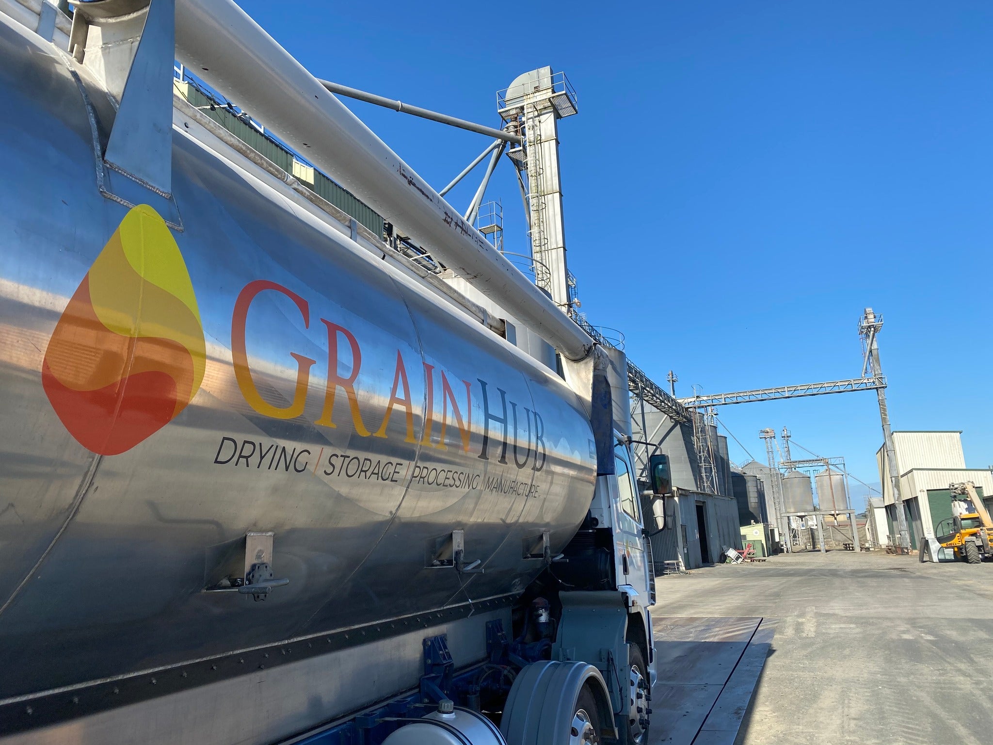 GrainHub_Truck.jpg
